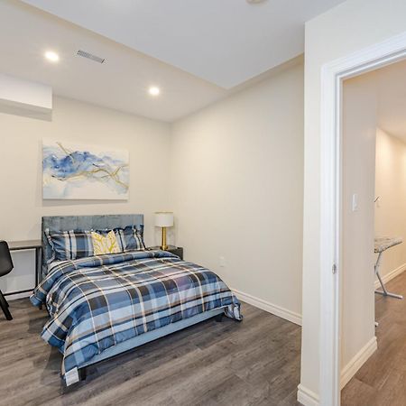 Private Basement Bedrooms In Oakville Ngoại thất bức ảnh