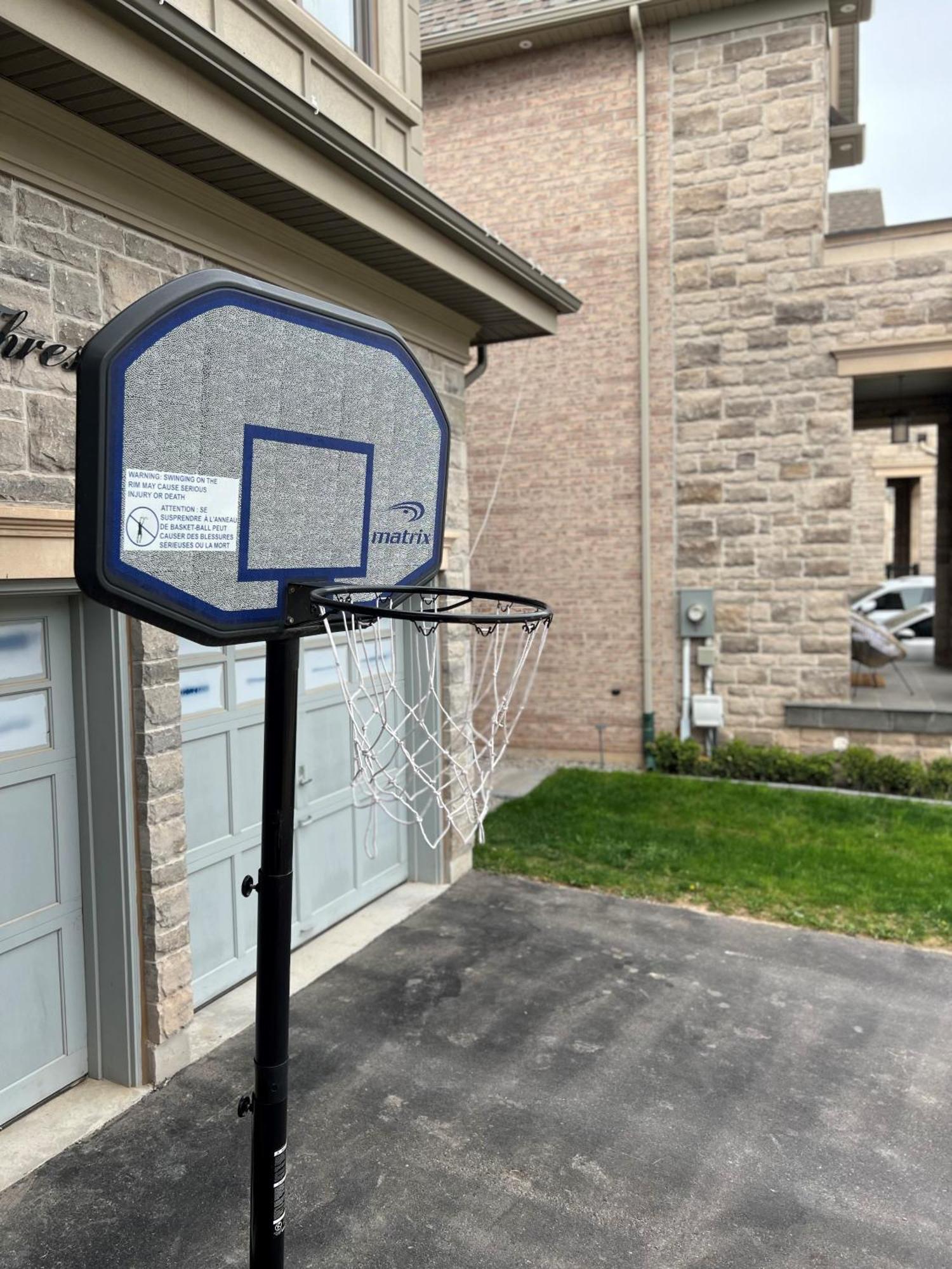 Private Basement Bedrooms In Oakville Ngoại thất bức ảnh